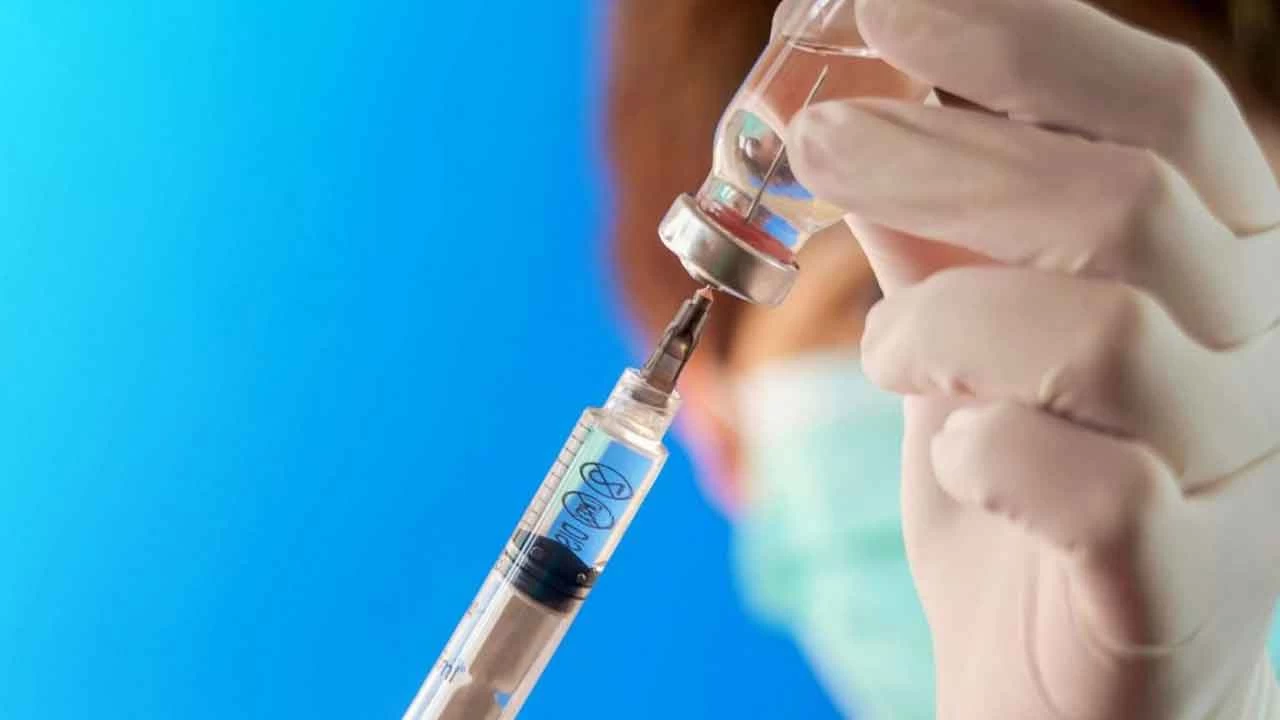 FDA açıkladı! Sivrisinek kaynaklı virüse karşı ilk aşıyı onayladı